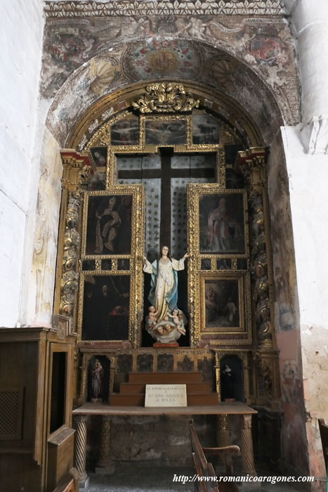 ABSIDIOLO NORTE OCULTO POR RETABLO BARROCO